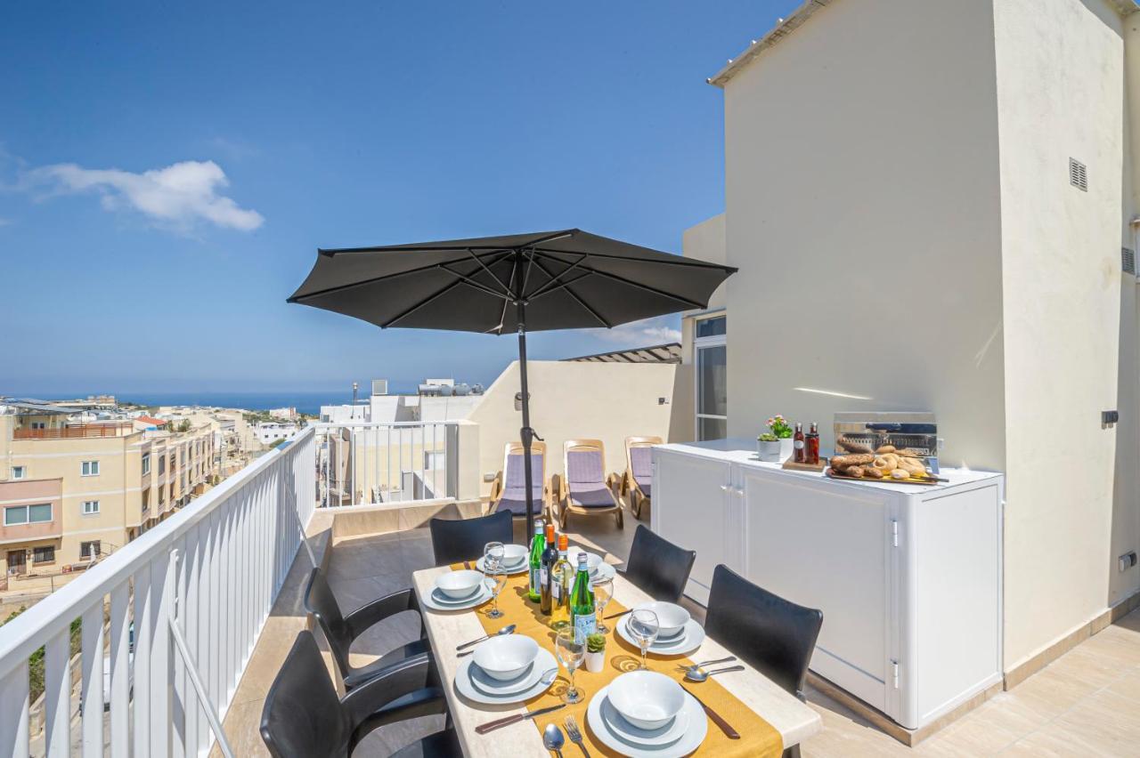 Summer Breeze Penthouse With Private Hot Tub & Terrace With Panoramic Views, By Getawaysmalta Mellieha Exterior photo