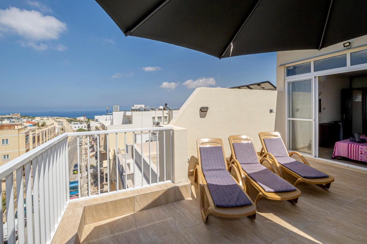 Summer Breeze Penthouse With Private Hot Tub & Terrace With Panoramic Views, By Getawaysmalta Mellieha Exterior photo