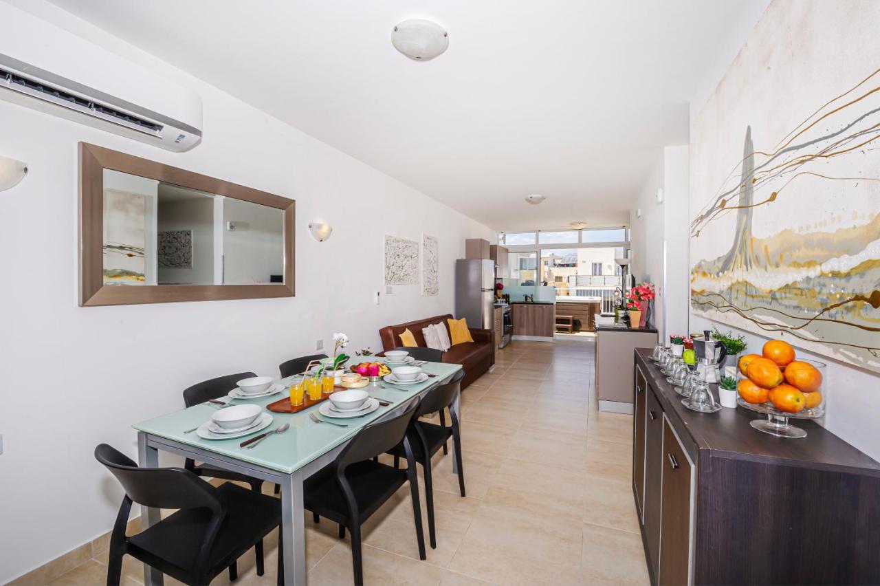 Summer Breeze Penthouse With Private Hot Tub & Terrace With Panoramic Views, By Getawaysmalta Mellieha Exterior photo